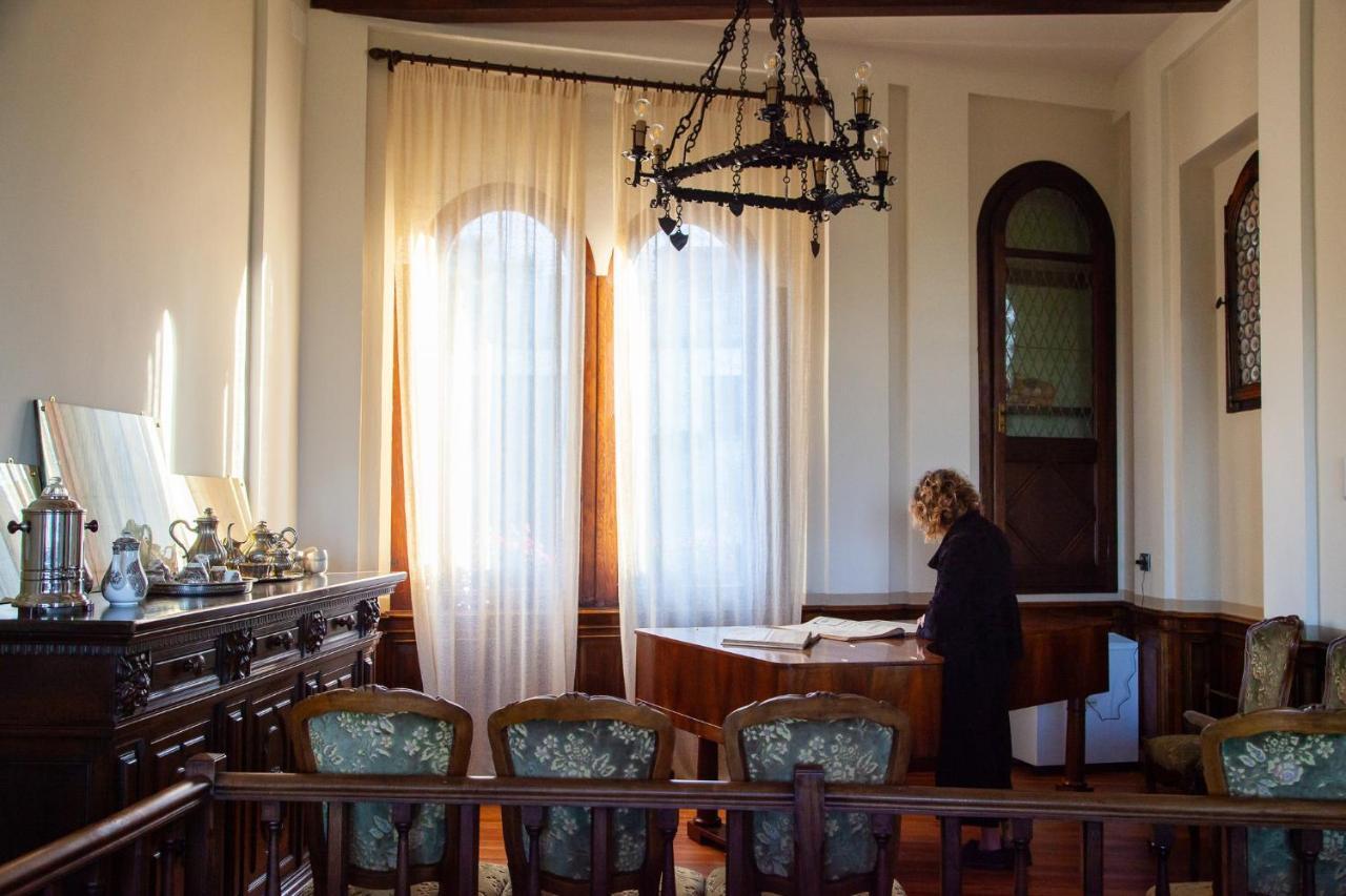 Castello Mellana Bed & Breakfast Rosignano Monferrato Exterior photo
