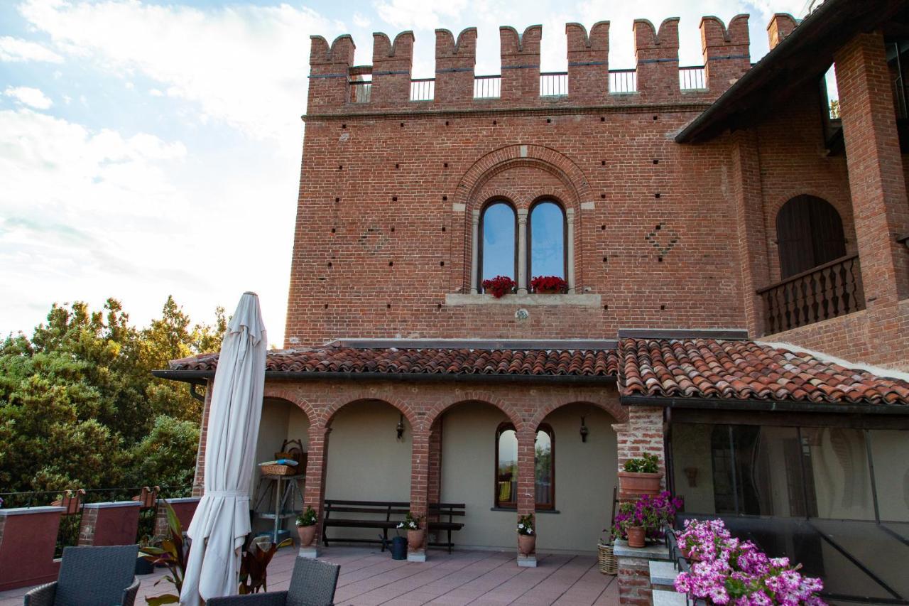 Castello Mellana Bed & Breakfast Rosignano Monferrato Exterior photo